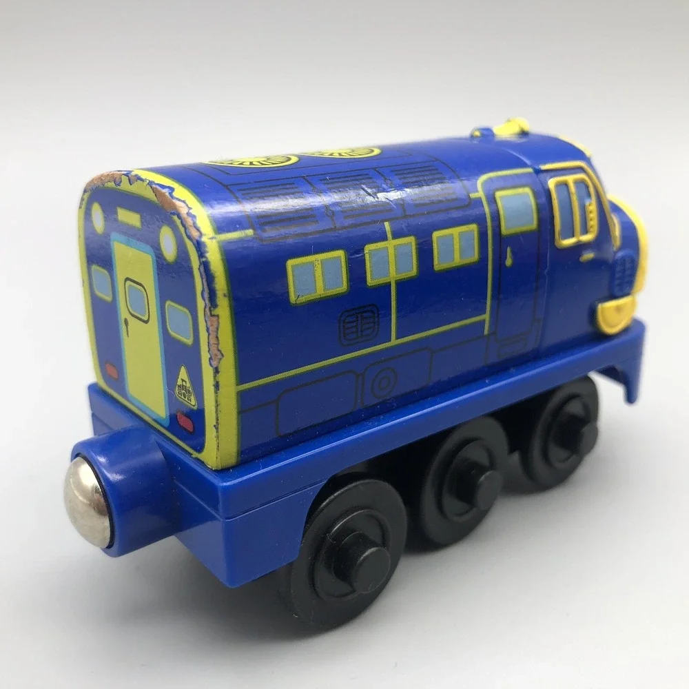 Tomy Chuggington Wooden‎ Railway Trains Magnetic Lot of 2 Musical Car & Brewster